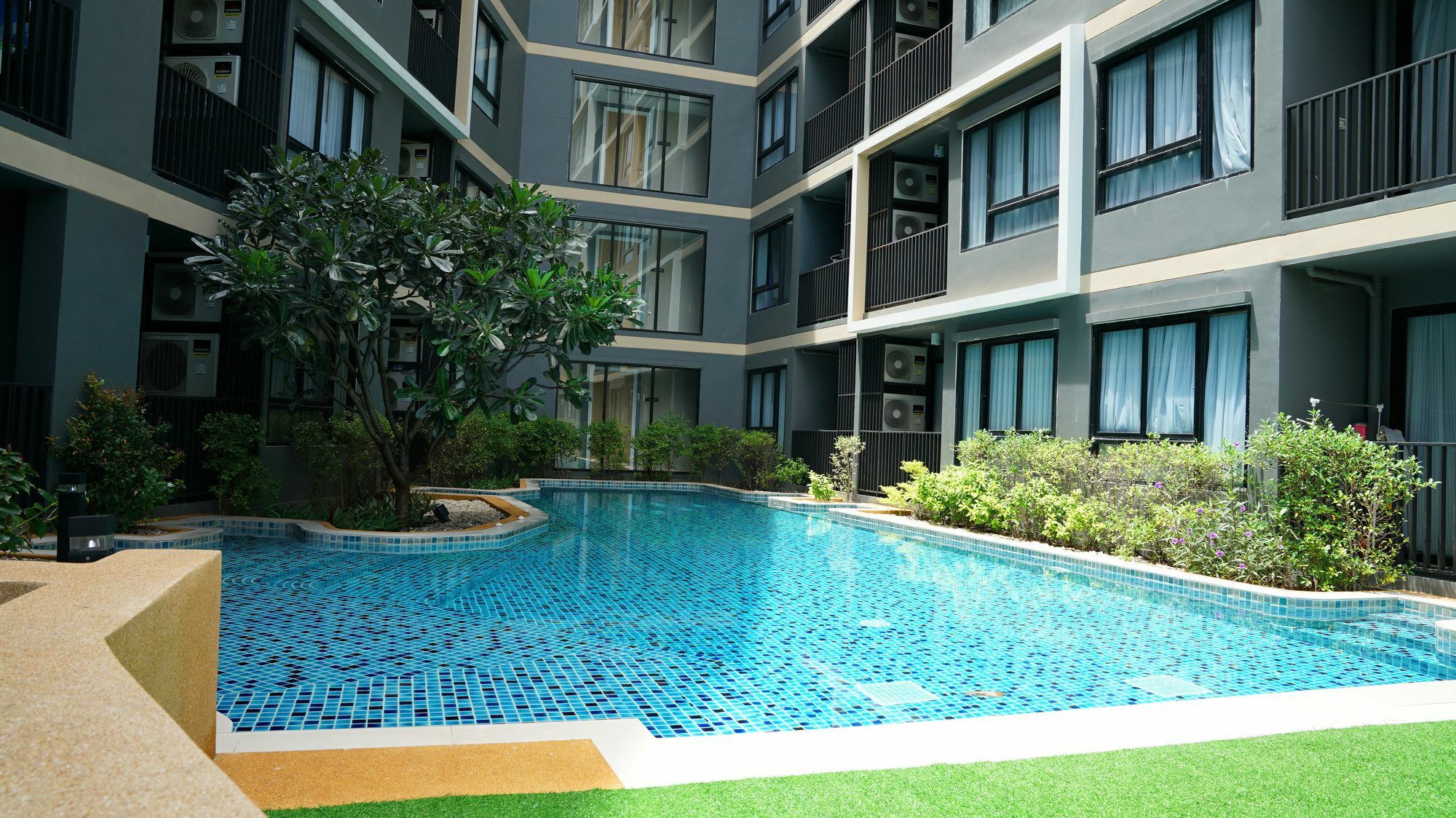 Appartamento Urban Attitude Pattaya Esterno foto
